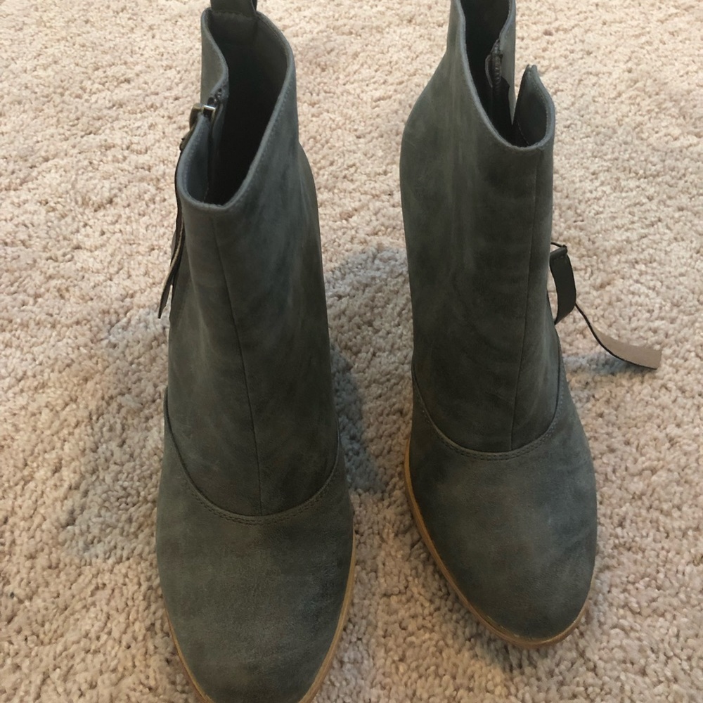 Gray booties barely used